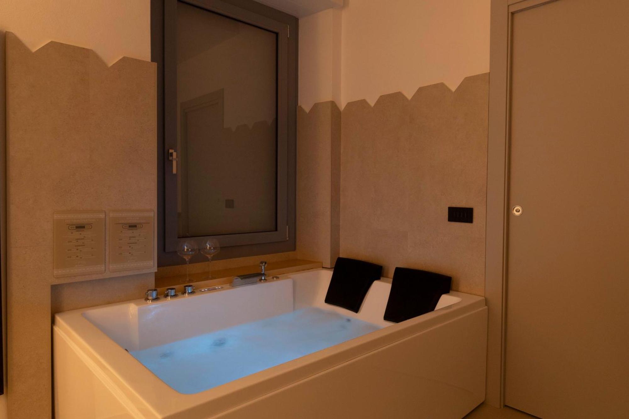 Sardinian Days - Suites & Rooms Cagliari Buitenkant foto